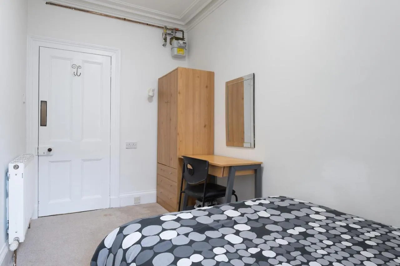 Hutch 2 Bed Apart Aberdeen Apartment