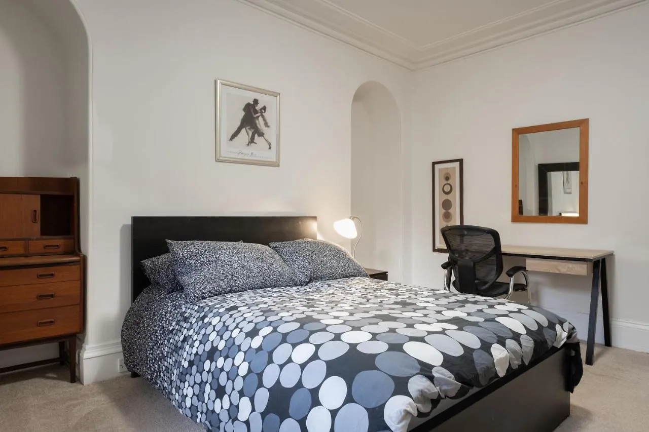 Hutch 2 Bed Apart Aberdeen United Kingdom